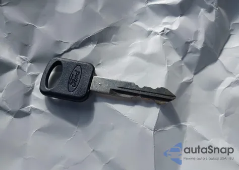 2010 Ford E-150 Commercial/Recreational z USA, uszkodzony, nr VIN 1FTNE1EW8ADA91796